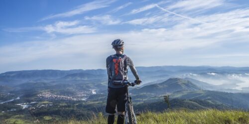 PHYSIKALISCHE ÜBUNG, SPORT, TOURISMUS